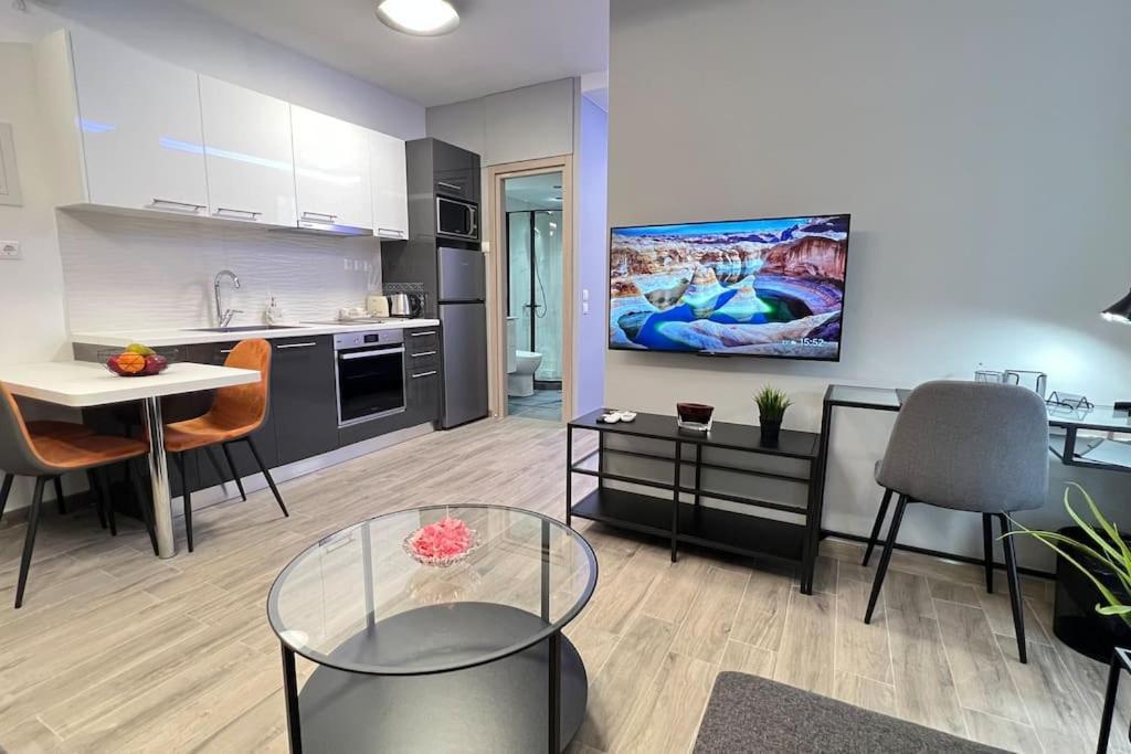 Flatg 23 Apartment Athena Bagian luar foto